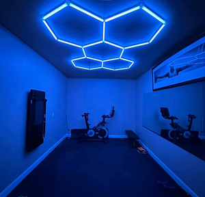 Stilvolle sechseckige RGB-Beleuchtung f&uuml;r die Garage vom chinesischen Hersteller - Contation