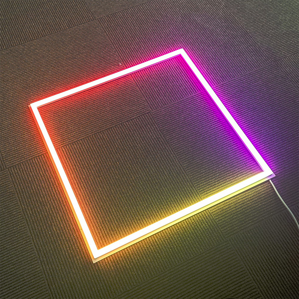 L&aacute;mpara de techo con marco cuadrado LED RGB, dise&ntilde;o de 4 barras