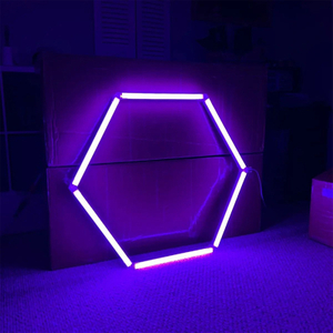 Lumi&egrave;res hexagonales RVB
